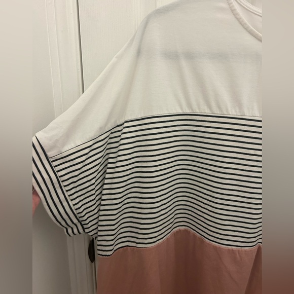 Colourblock, Stripped Tshirt, Sz 4XL - Picture 2 of 6